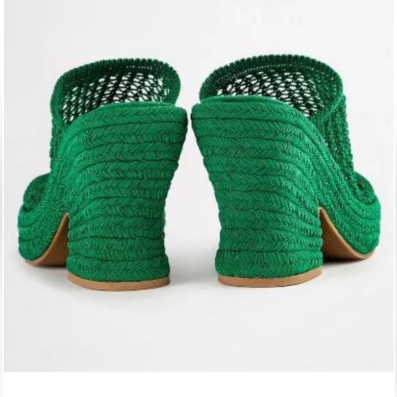 NWT- Toni Bianco - Matrix - Size 7 - Jade - Picture 3 of 6